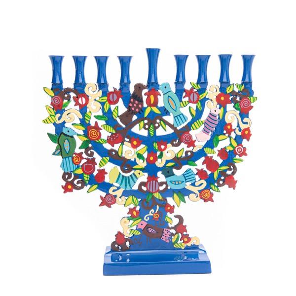 חנוכיה קלאסית בחיתוך לייזר צביעה בעבודת יד – רימונים וציפורים