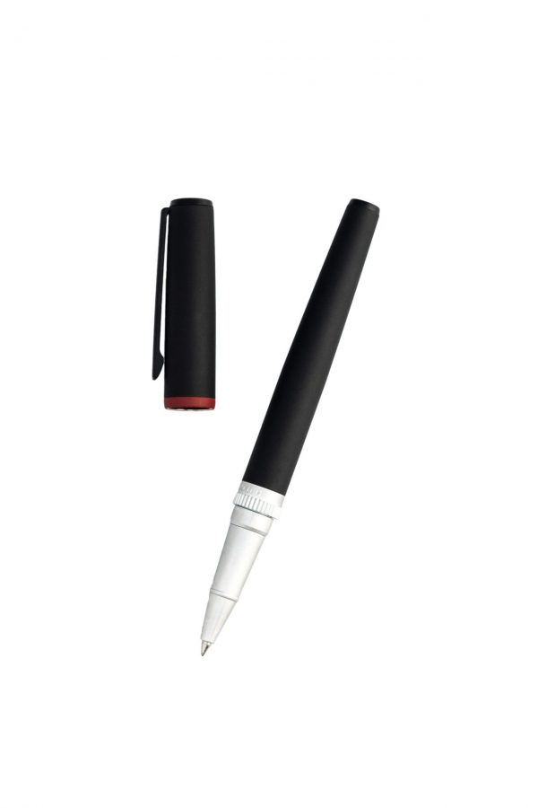 Hugo Boss עט רולר שחור מט עם טבעות בכסוף ואדום